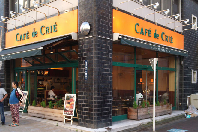 さまざまな店舗のスタイルがある「カフェ・ド・クリエ」のアイキャッチ